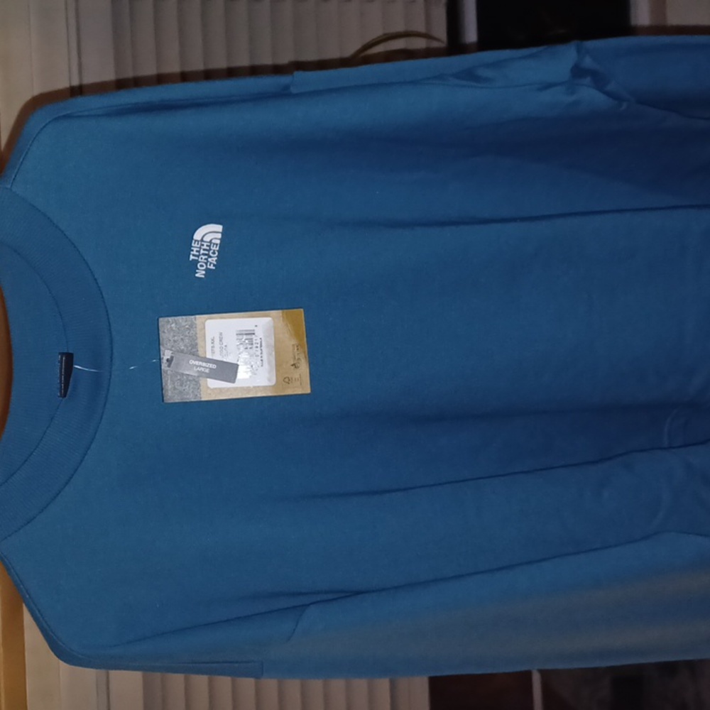 NWT- North Face- Womens- LS Crewneck Sweatshirt - 2X- Barely Cropped/Boxy Fit